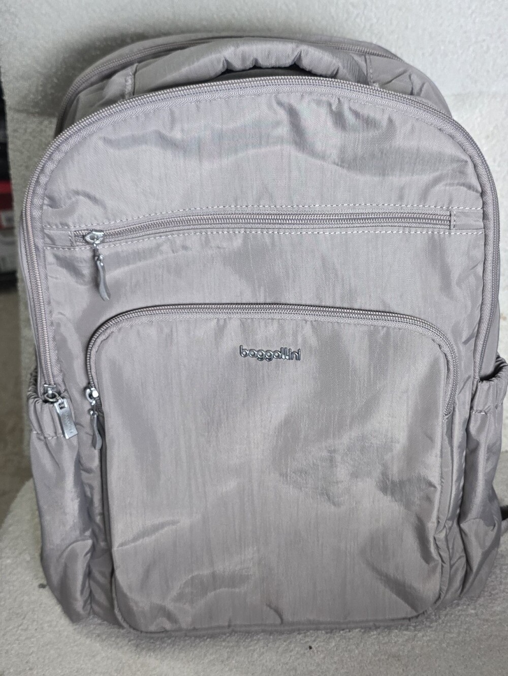 Baggallini Men's Taupe Gray Travel Backpack